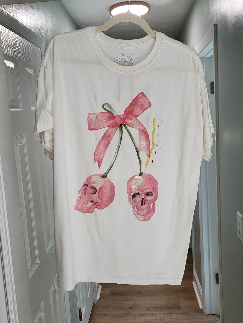 Target Graphic Tee T Shirt Skulls Cherries Stem Pink Small